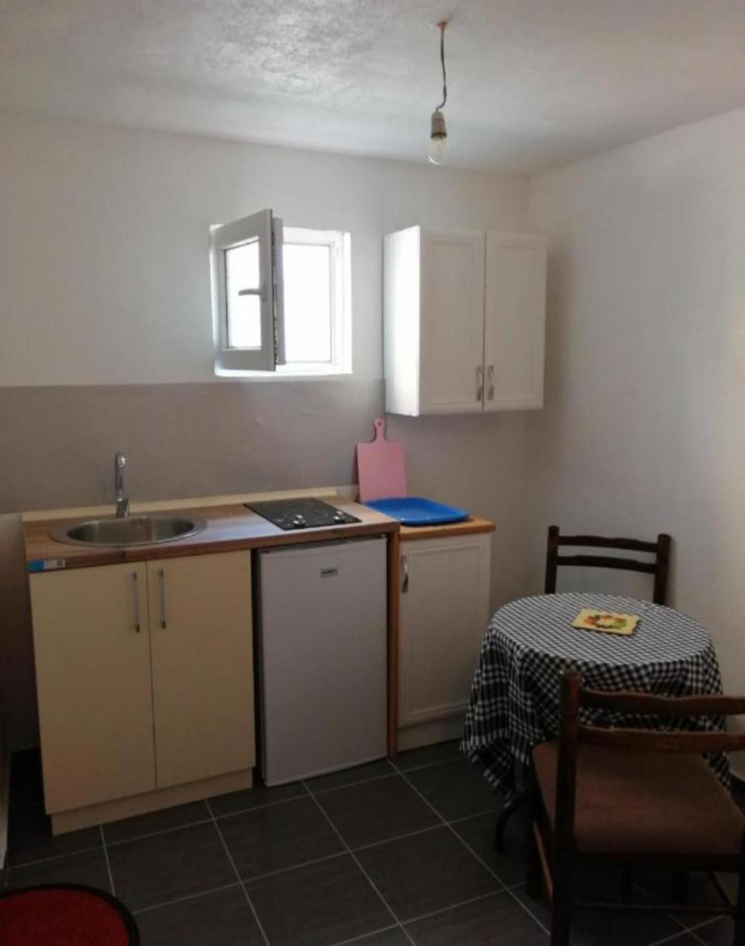 Sara Apartments Budva Room photo